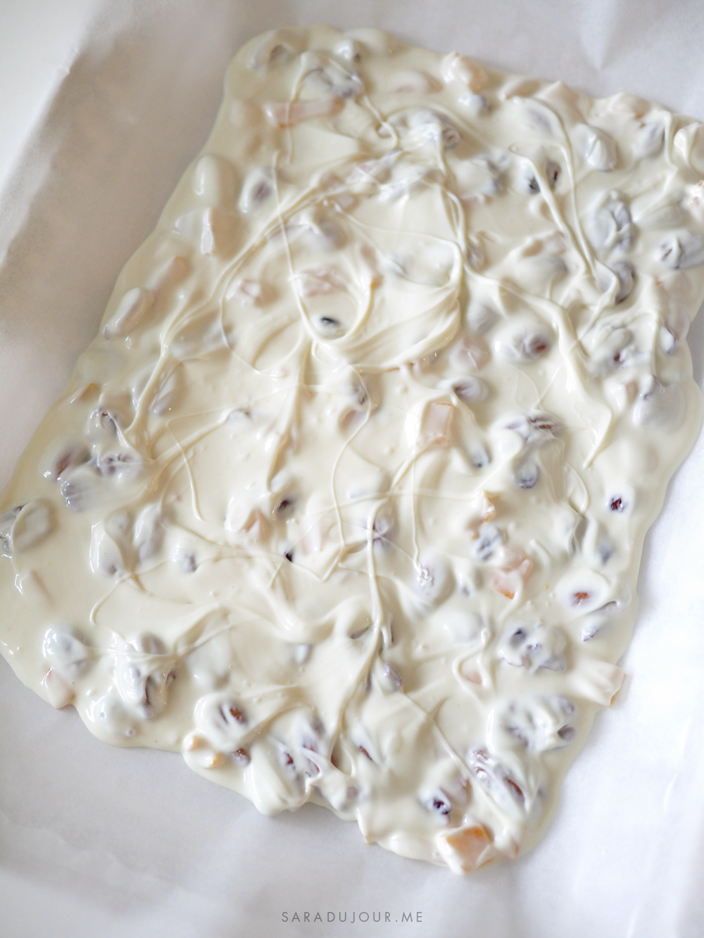 White Chocolate Fruit and Nut Bark Recipe | Sara du Jour